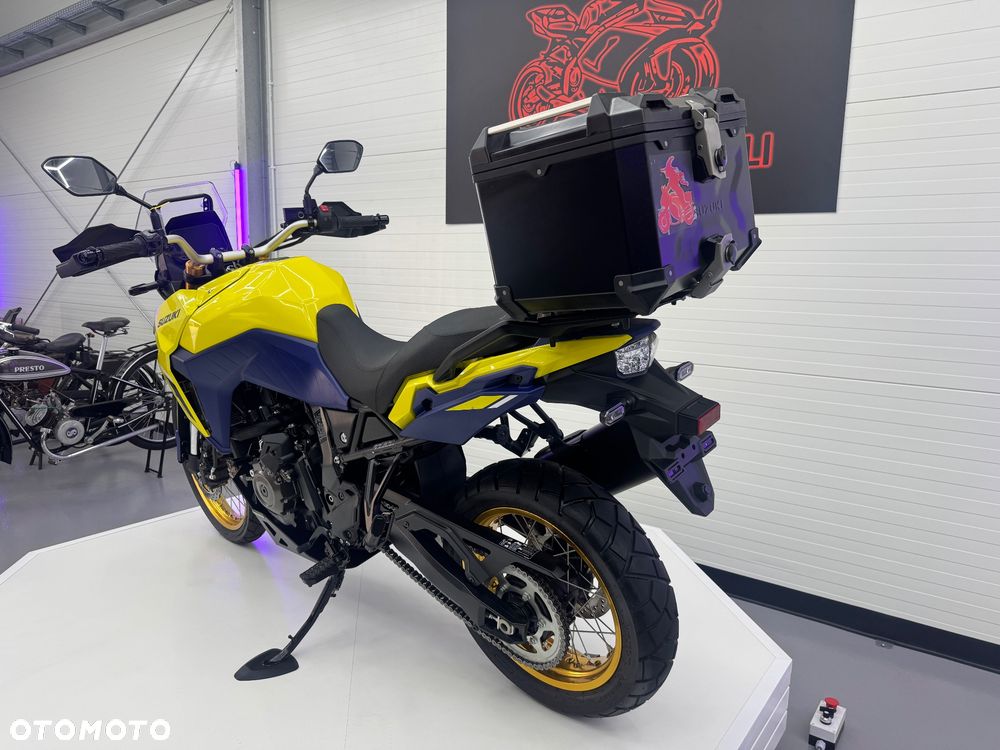 Suzuki V-STROM - 8