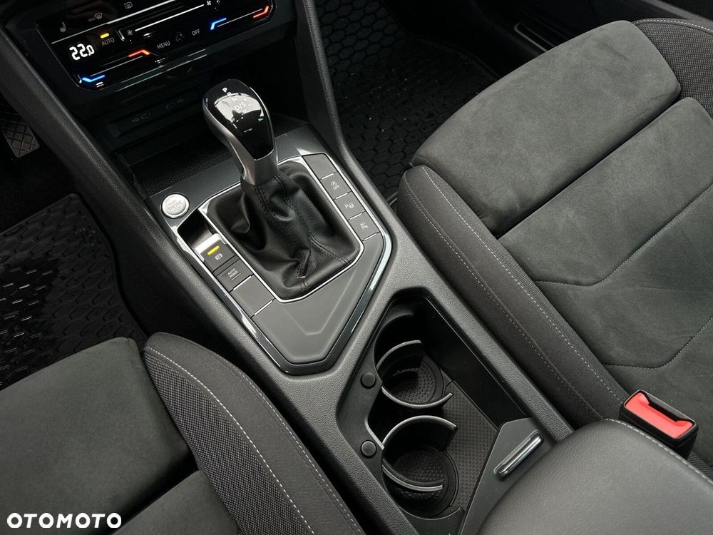 Volkswagen Tiguan 1.5 TSI EVO Elegance DSG - 17