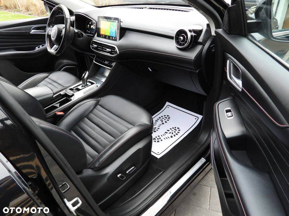 MG EHS Luxury - 1
