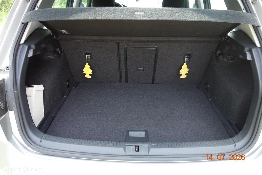 Volkswagen Golf 1.4 TSI BMT Comfortline - 22
