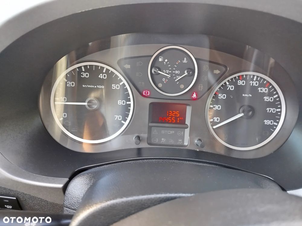Peugeot Partner 1.6 BlueHDi Outdoor S&S - 37