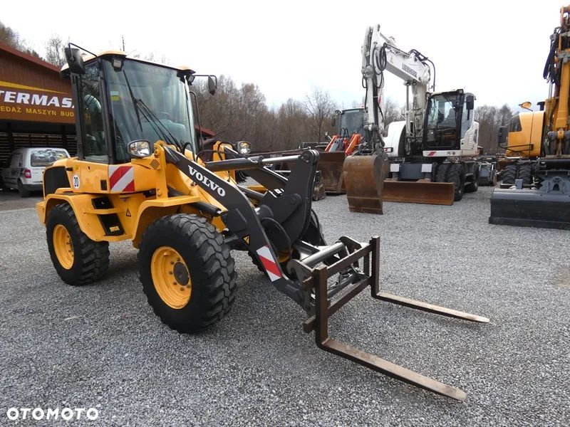 Volvo L30G Z Niemiec / 5.774mtg / kilka sztuk / - 4
