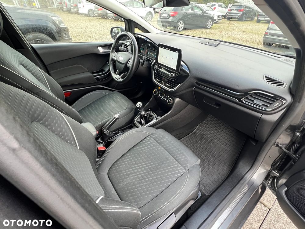 Ford Fiesta - 21