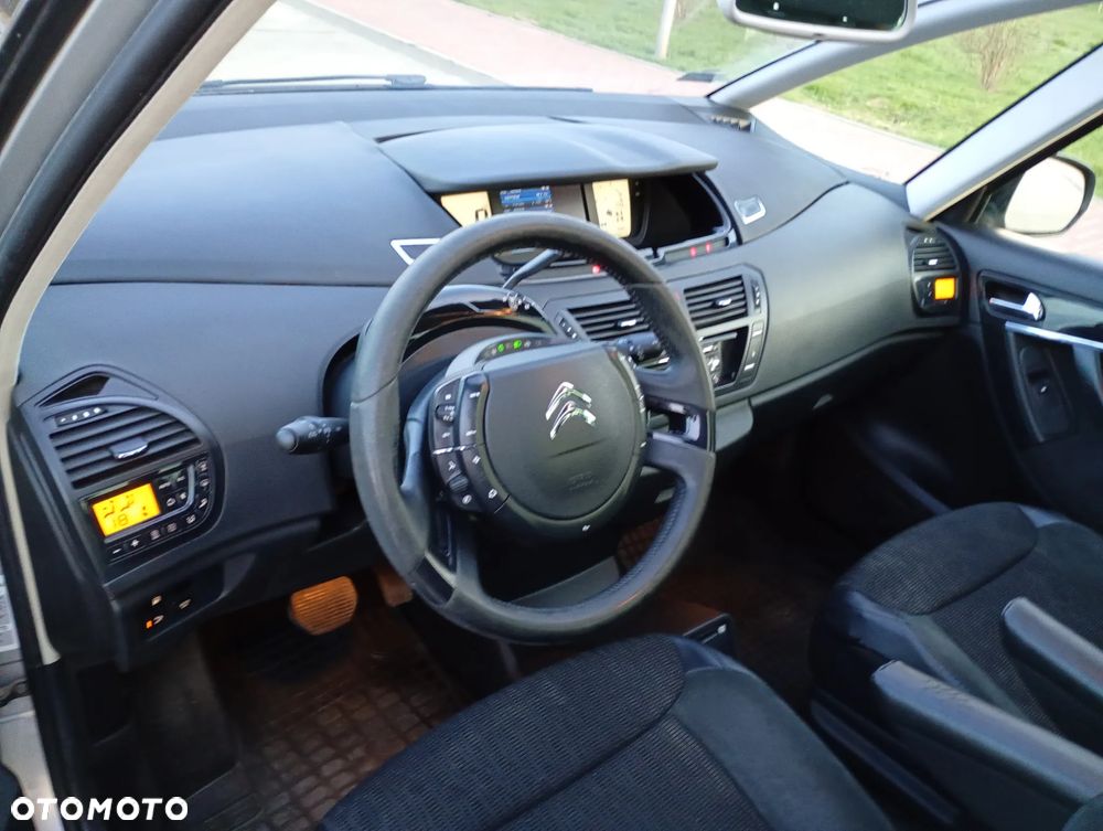 Citroën C4 Picasso - 16
