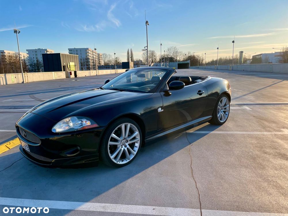 Jaguar XK - 18