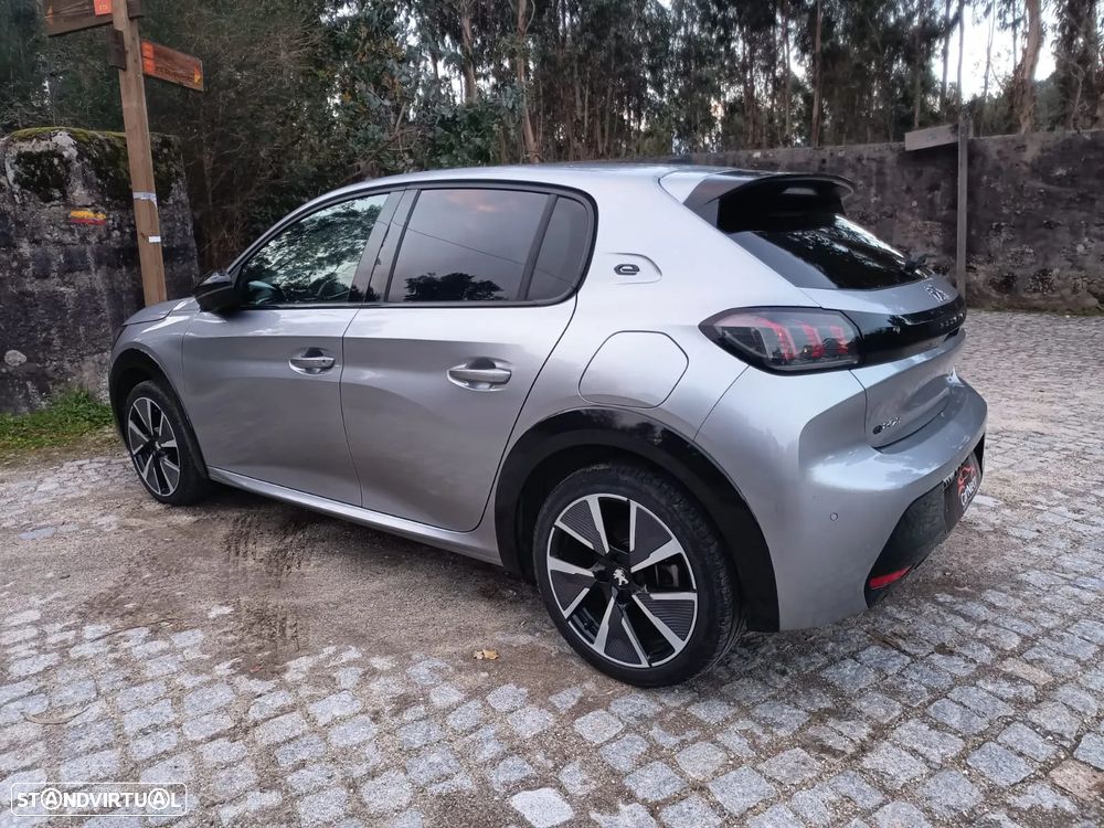 Peugeot e-208 50 kWh GT Line - 3