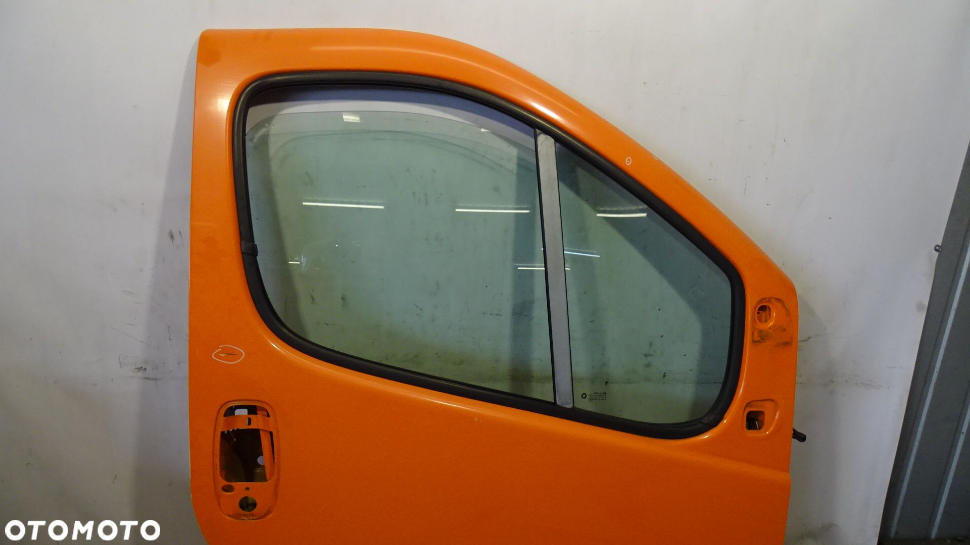 DRZWI PRAWY PRZÓD RENAULT TRAFIC II VIVARO CM345 - 2