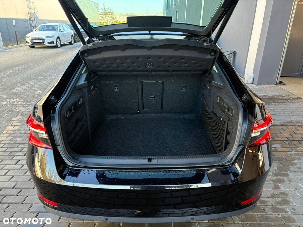 Skoda Superb 2.0 TDI SCR Style DSG - 18