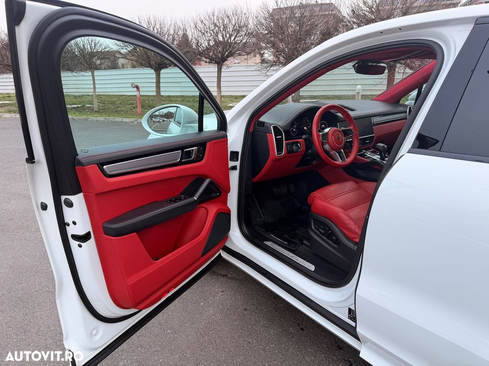 Porsche Cayenne Tiptronic S Platinum Edition - 18