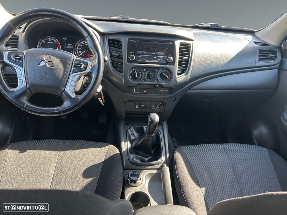 Mitsubishi L200 2.3 DI-D Space Cab Invite 4WD - 11