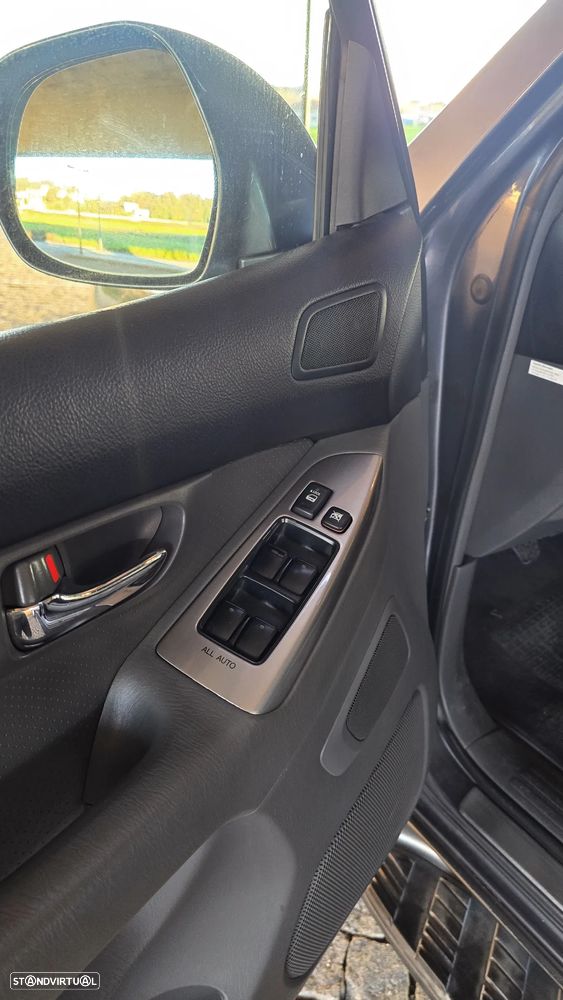 Toyota Land Cruiser 3.0 D-4D - 17