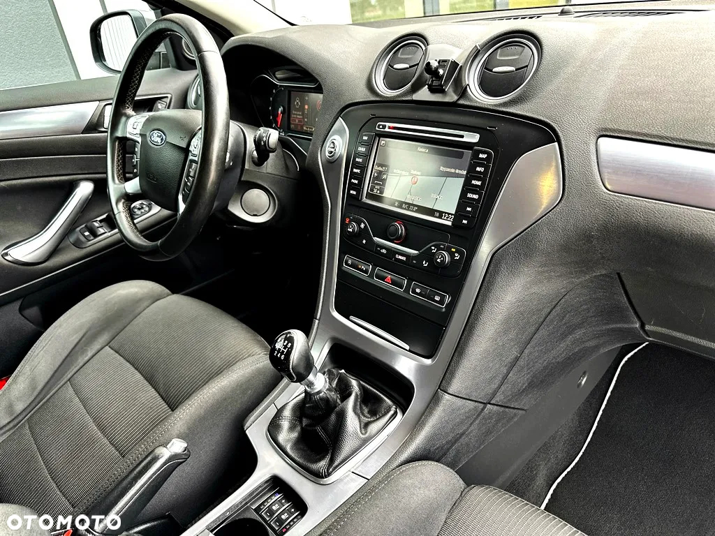 Ford Mondeo 1.6 Eco Boost Titanium - 16