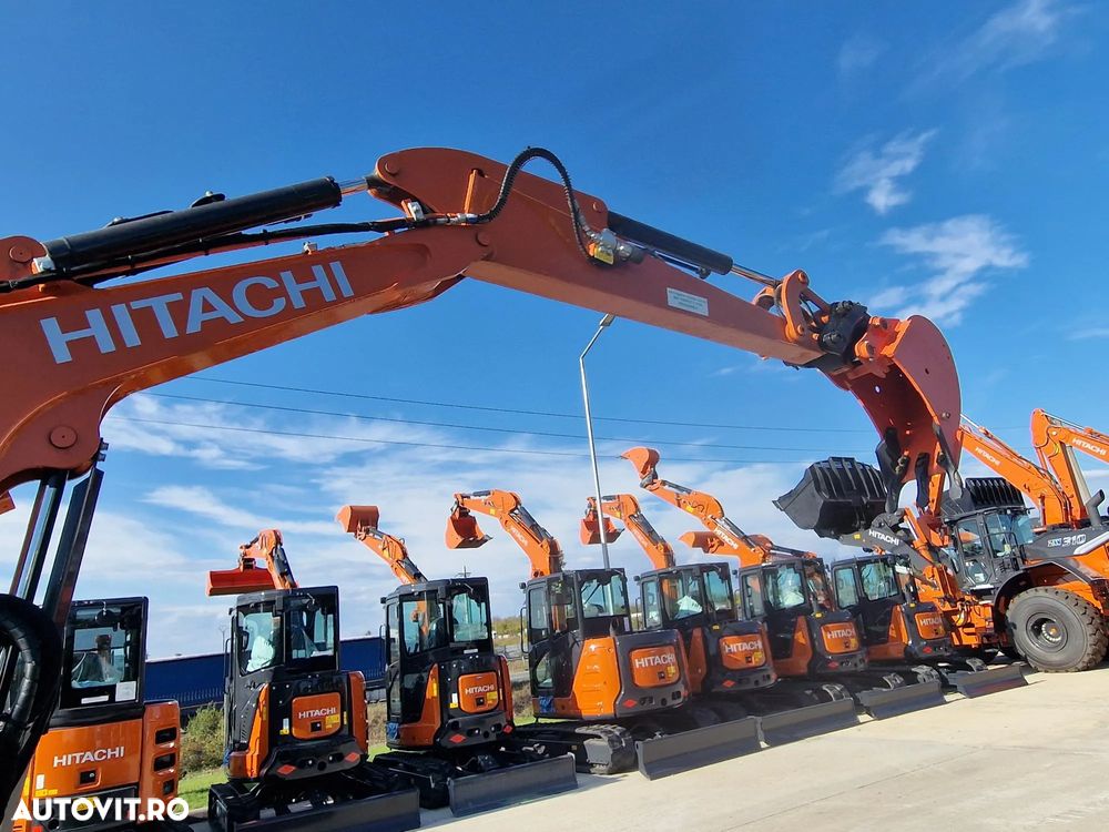 Hitachi ZX33U-6, Masa operationala 3,7t, 2023/10, 1.040h, CUPLA RAPIDA HIDRAULICA, cupa ingusta NOUA, cupa lata NOUA, capa taluz NOUA, inst picon, Aer cond, Antifurt, Lama nivelare, senile 80% ok, Ad sapare 3,5m, posibilitate leasing 4 ani-PROMOTIE 37.900EUR - 37