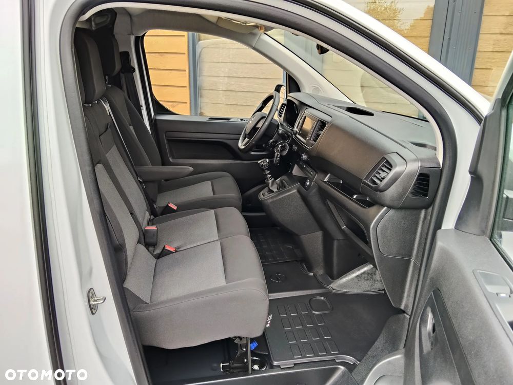 Opel Vivaro - 18
