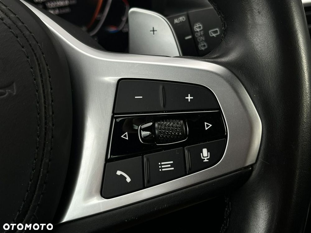 BMW Seria 5 520d M Sport sport - 22