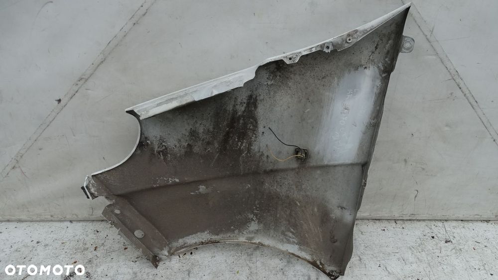 BŁOTNIK PRAWY PRZEDNI OPEL VIVARO 1.9DCI - 6