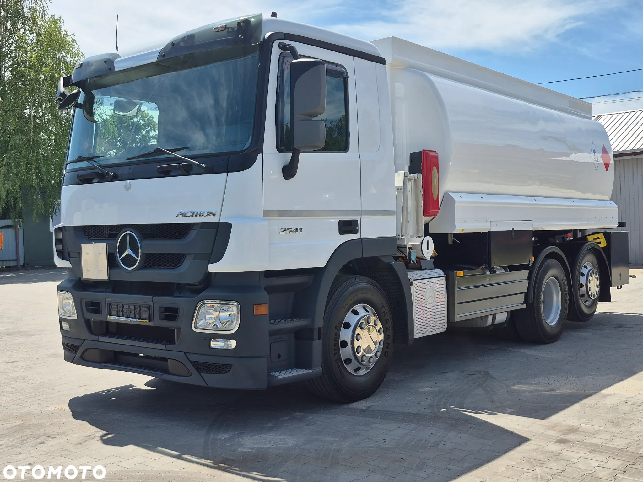 Mercedes-Benz AUTOCYSTERNA ACTROS 410 V6 - 13