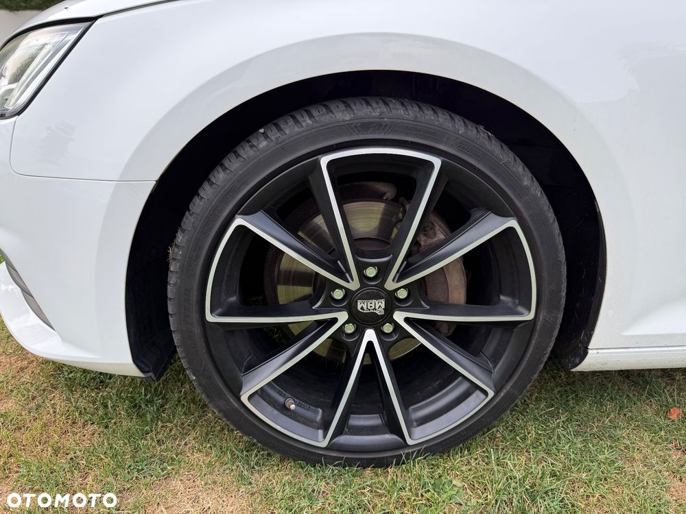 Audi A4 Avant 2.0 TDI Design S tronic - 11