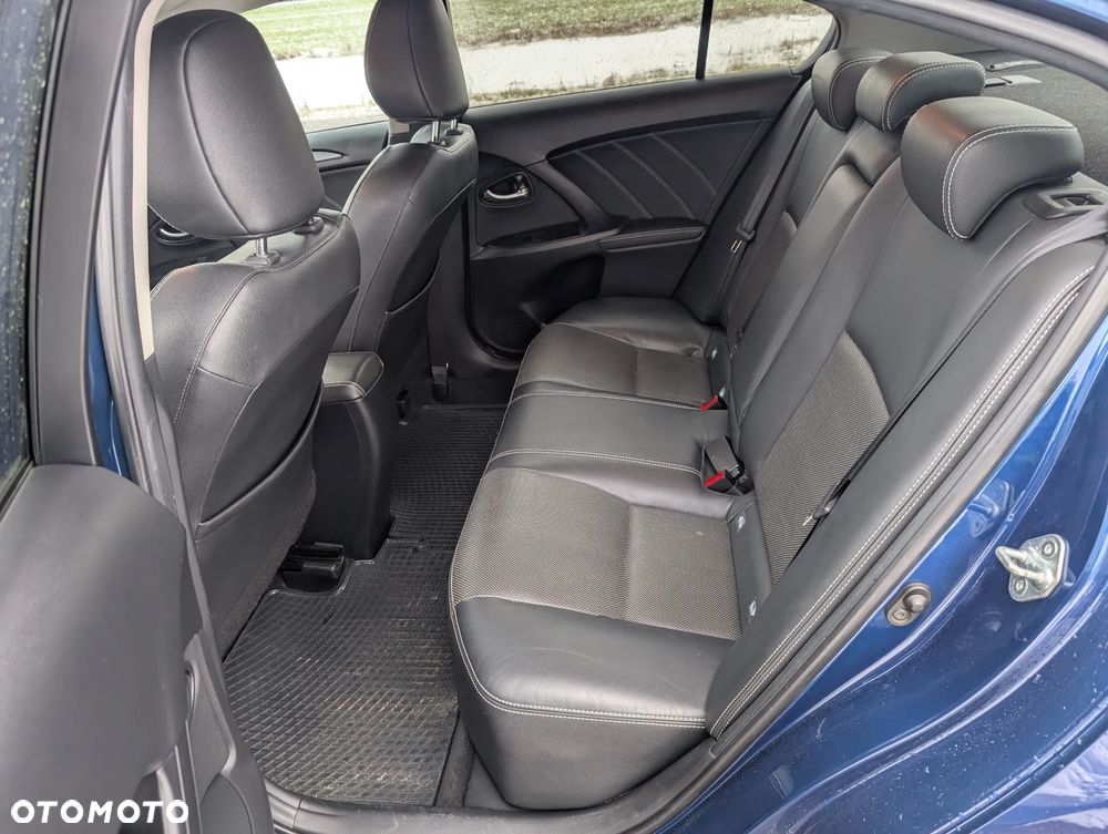 Toyota Avensis 1.8 Prestige MS - 11