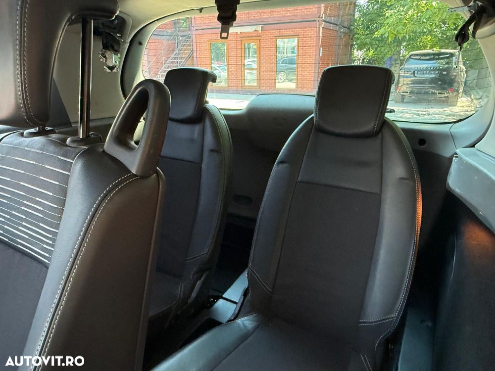 Renault Scenic - 8