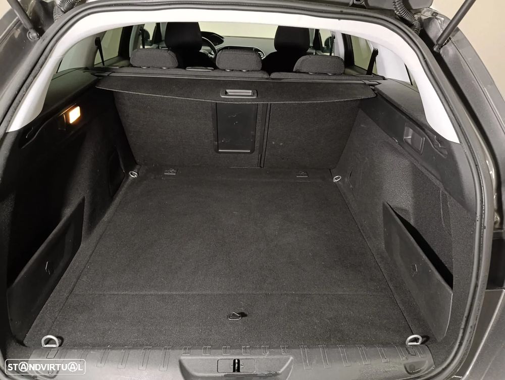 Peugeot 308 SW 1.5 BlueHDi Style - 25