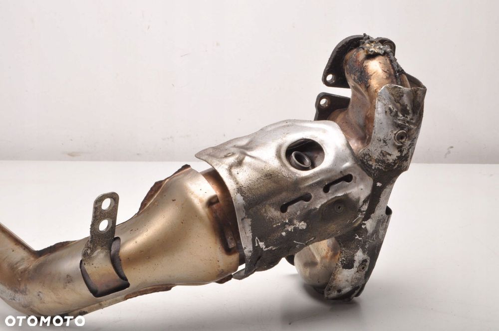 VOLVO S80 V70 4.4 V8  KATALIZATOR  30774519