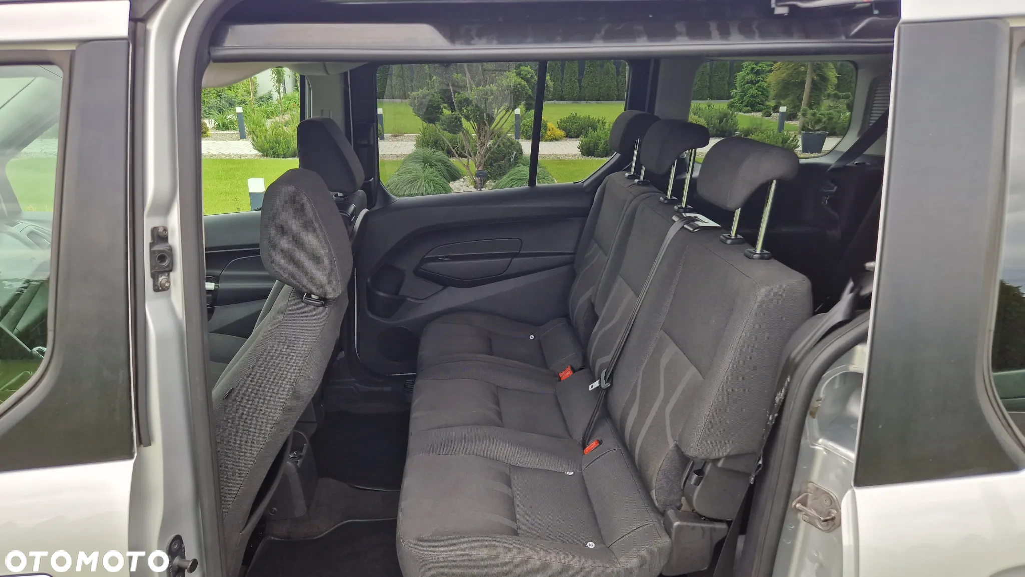Ford Tourneo Connect Grand - 15