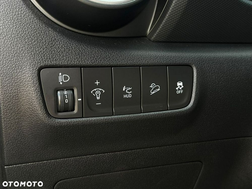 Hyundai Kona 1.6 T-GDI Premium DCT - 30