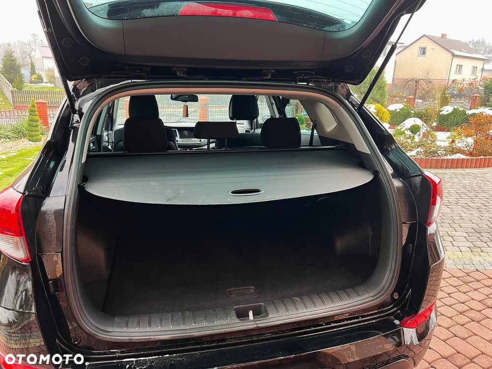 Hyundai Tucson blue 1.7 CRDi 2WD Style - 38