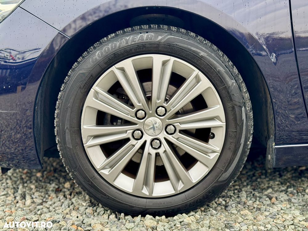 Peugeot 308 - 14