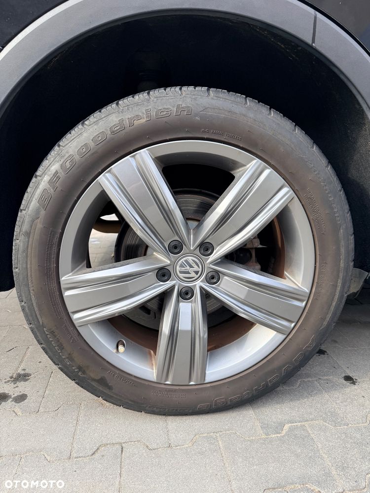 Volkswagen Tiguan Allspace - 25