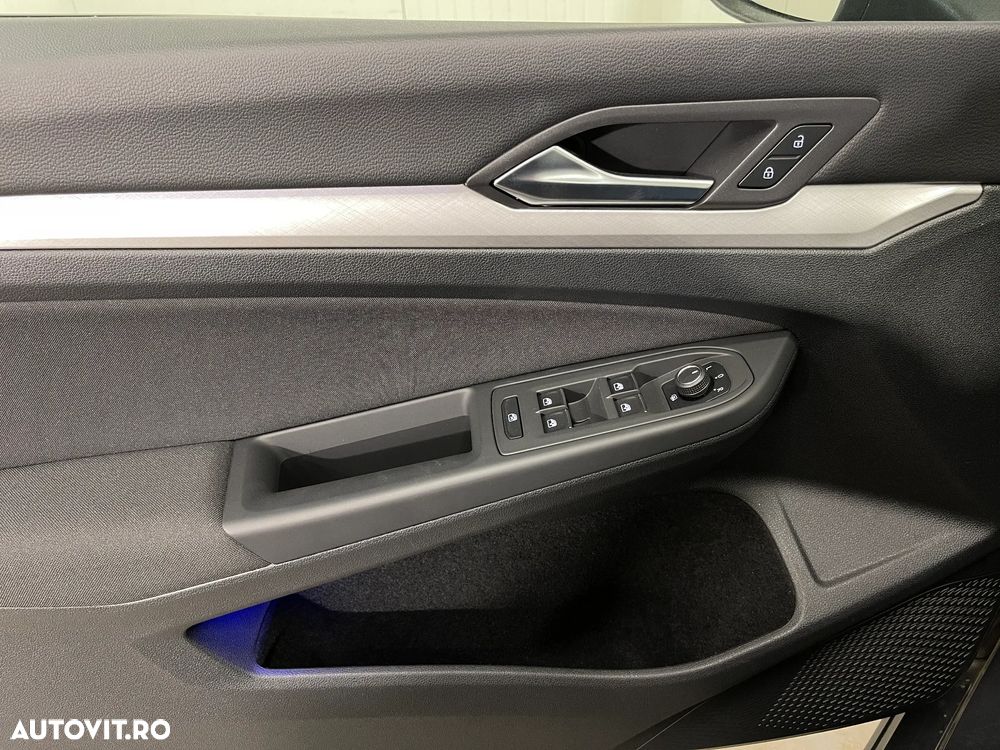 Volkswagen Golf 2.0 TDI SCR Life - 20