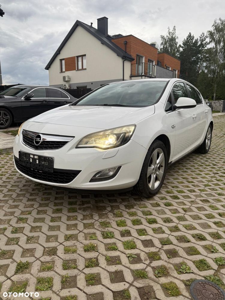 Opel Astra 2.0 CDTI Cosmo - 13