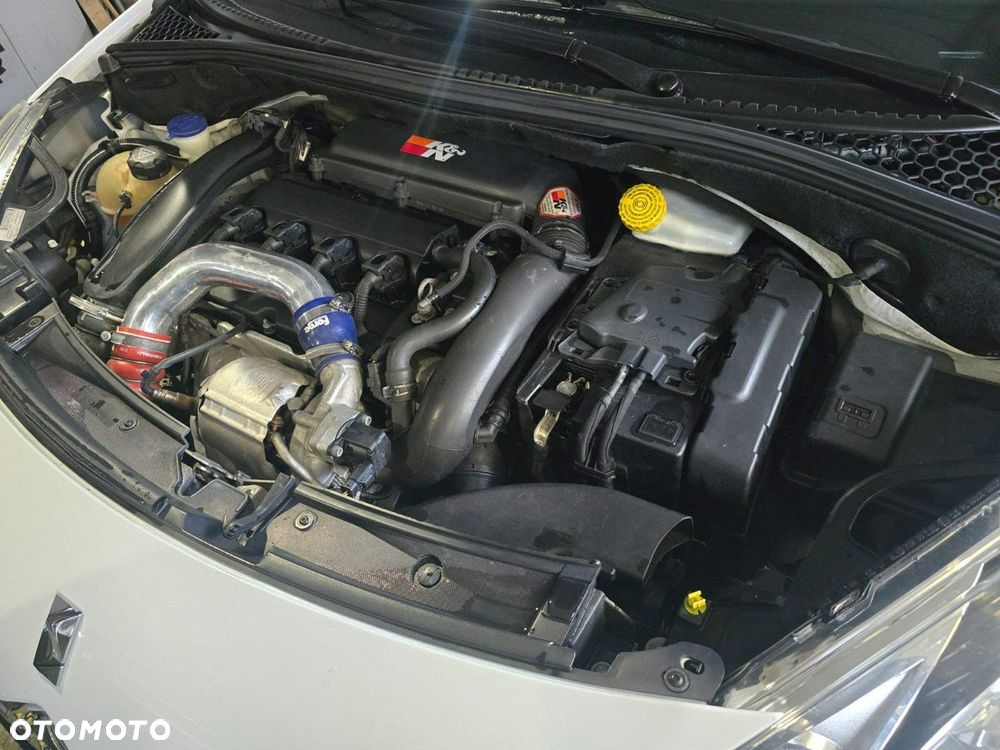 Citroën DS3 1.6 THP SportChic - 40