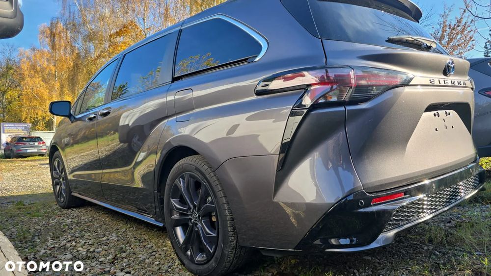 Toyota Sienna - 20