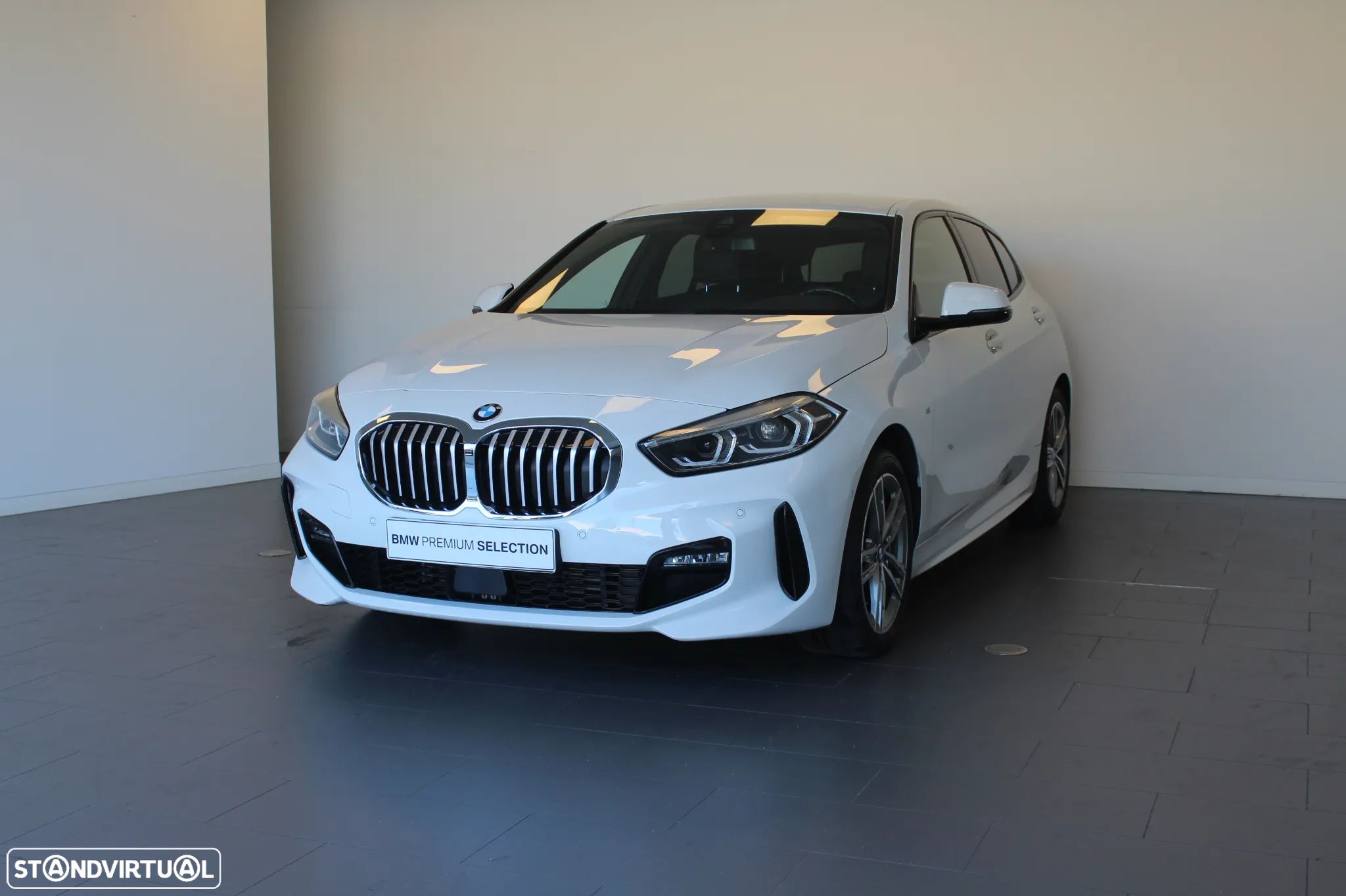 BMW 116 d Pack Desportivo M Auto - 1