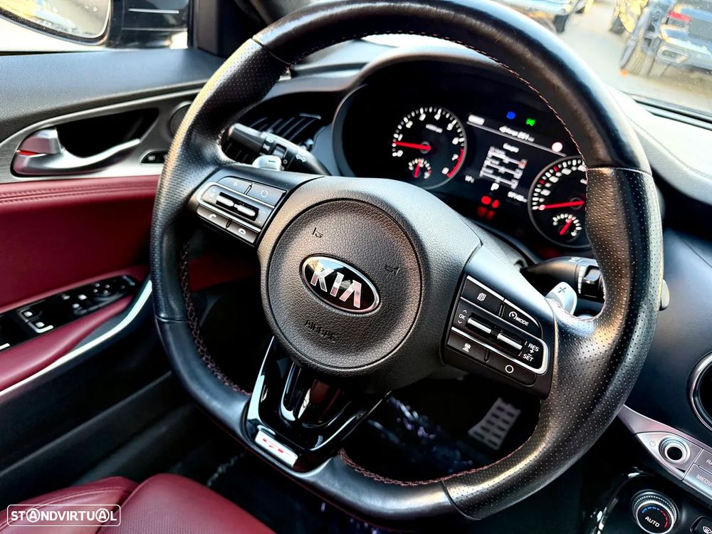 Kia Stinger 3.3 T-GDI GT - 12