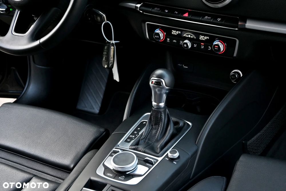 Audi A3 Sportback 2.0 TDI S tronic design - 26