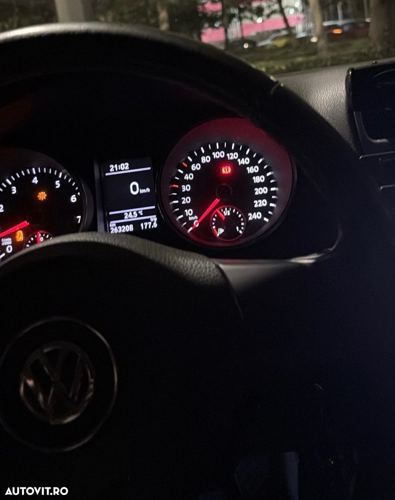 Volkswagen Golf - 13