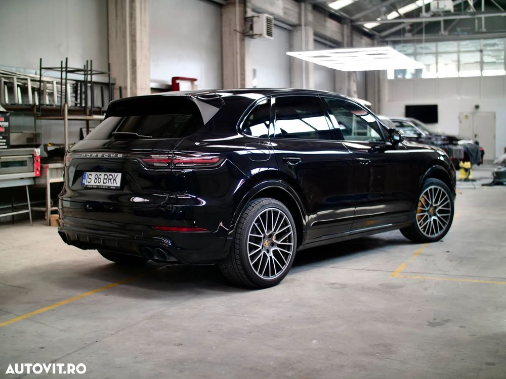 PORSCHE Cayenne 2018 — imagine 25