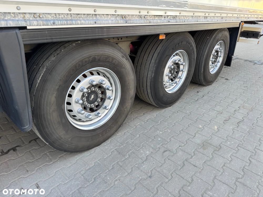 Schmitz Cargobull Izoterma , Doppelstock, oś podnoszona, 437.000 km!! - 26