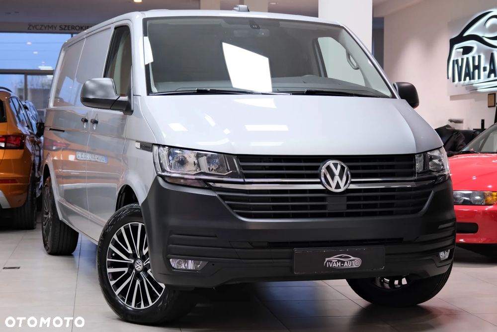 Volkswagen Transporter - 1