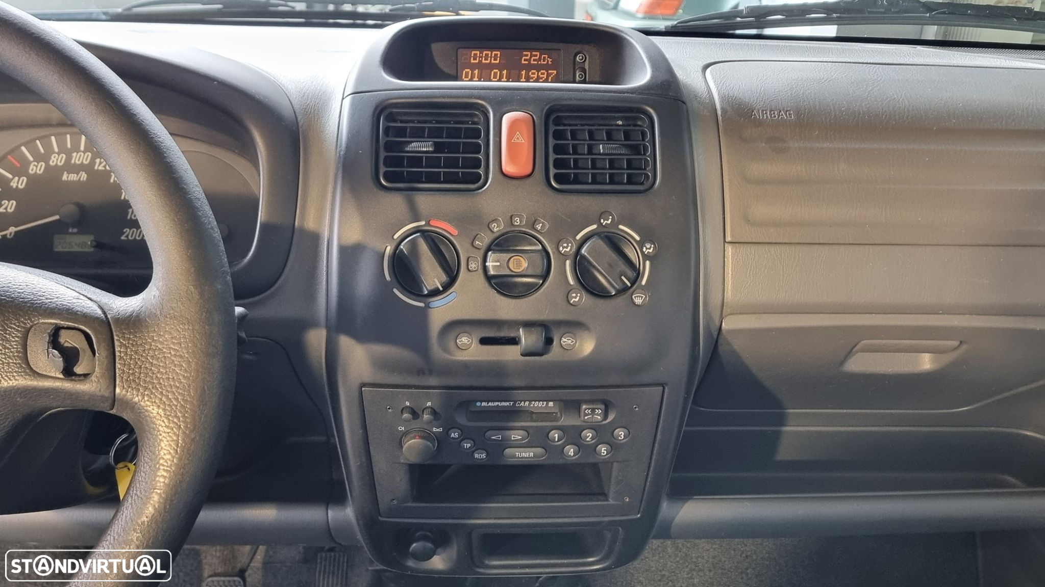 Opel Agila 1.0 12V - 8