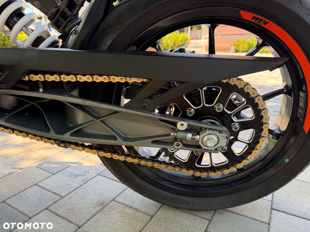 KTM Duke 125 - 9