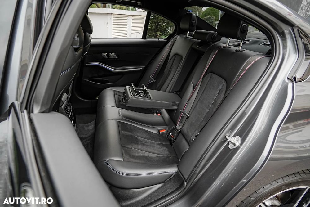 BMW Seria 3 320i Aut. M Sport - 16