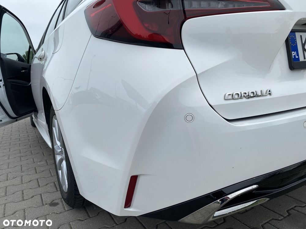 Toyota Corolla 2.0 Hybrid Comfort - 28