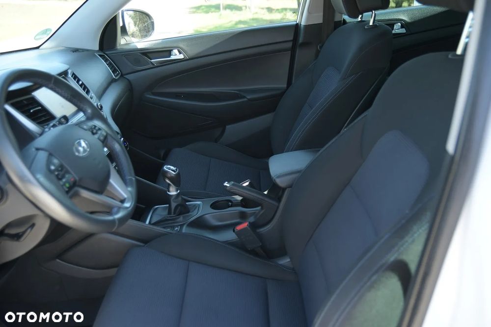 Hyundai Tucson 2.0 CRDI 2WD Style - 21