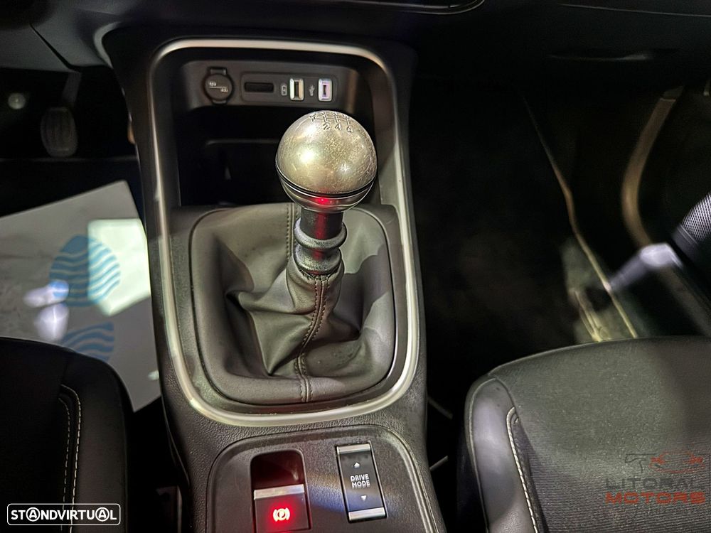 Jeep Avenger 1.2 GSE T3 Altitude - 30