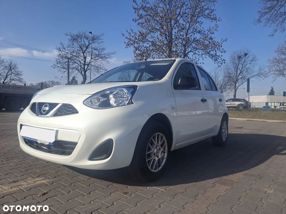 Nissan Micra - 1