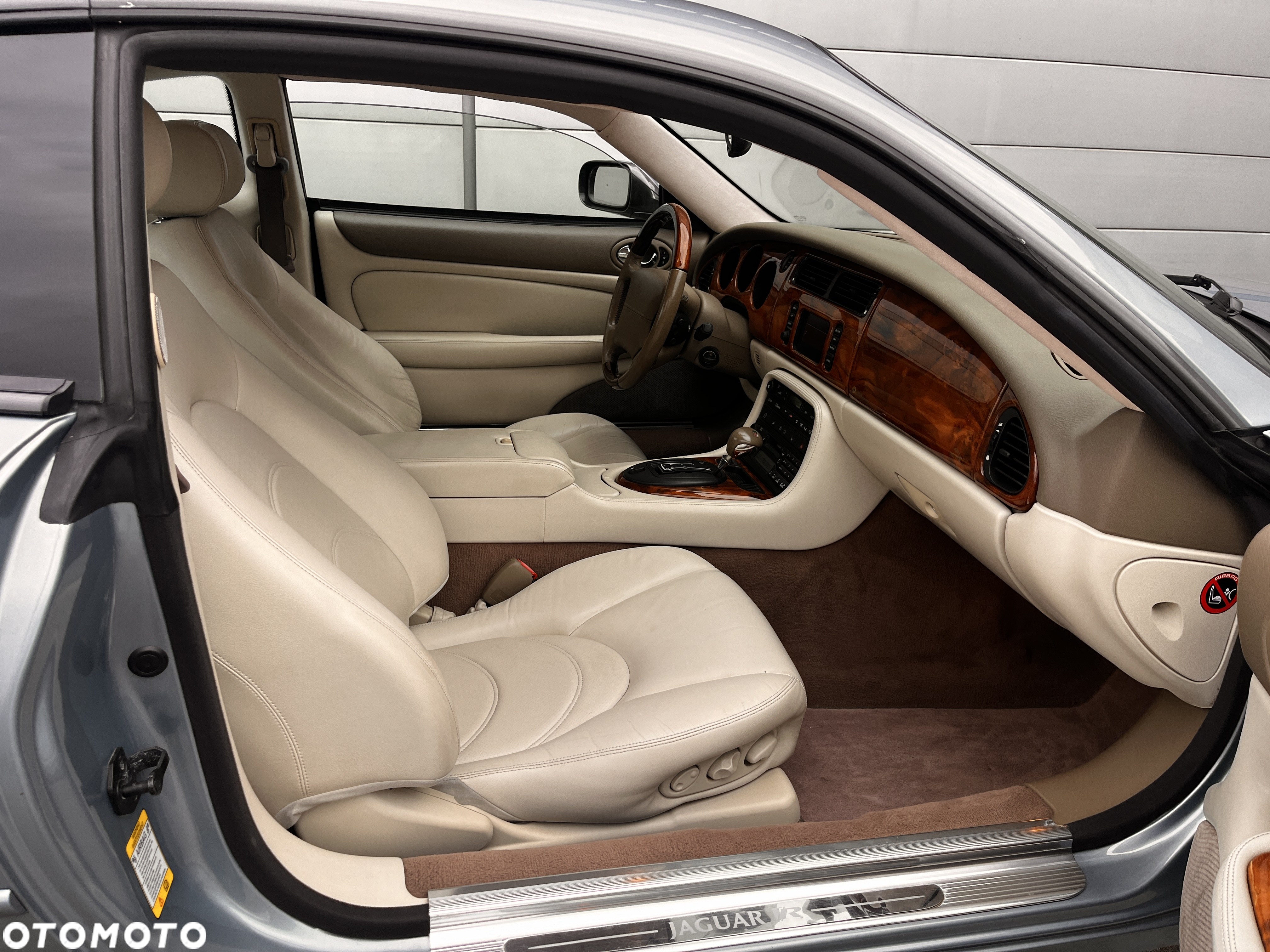 Jaguar XK XKR Coupe - 32